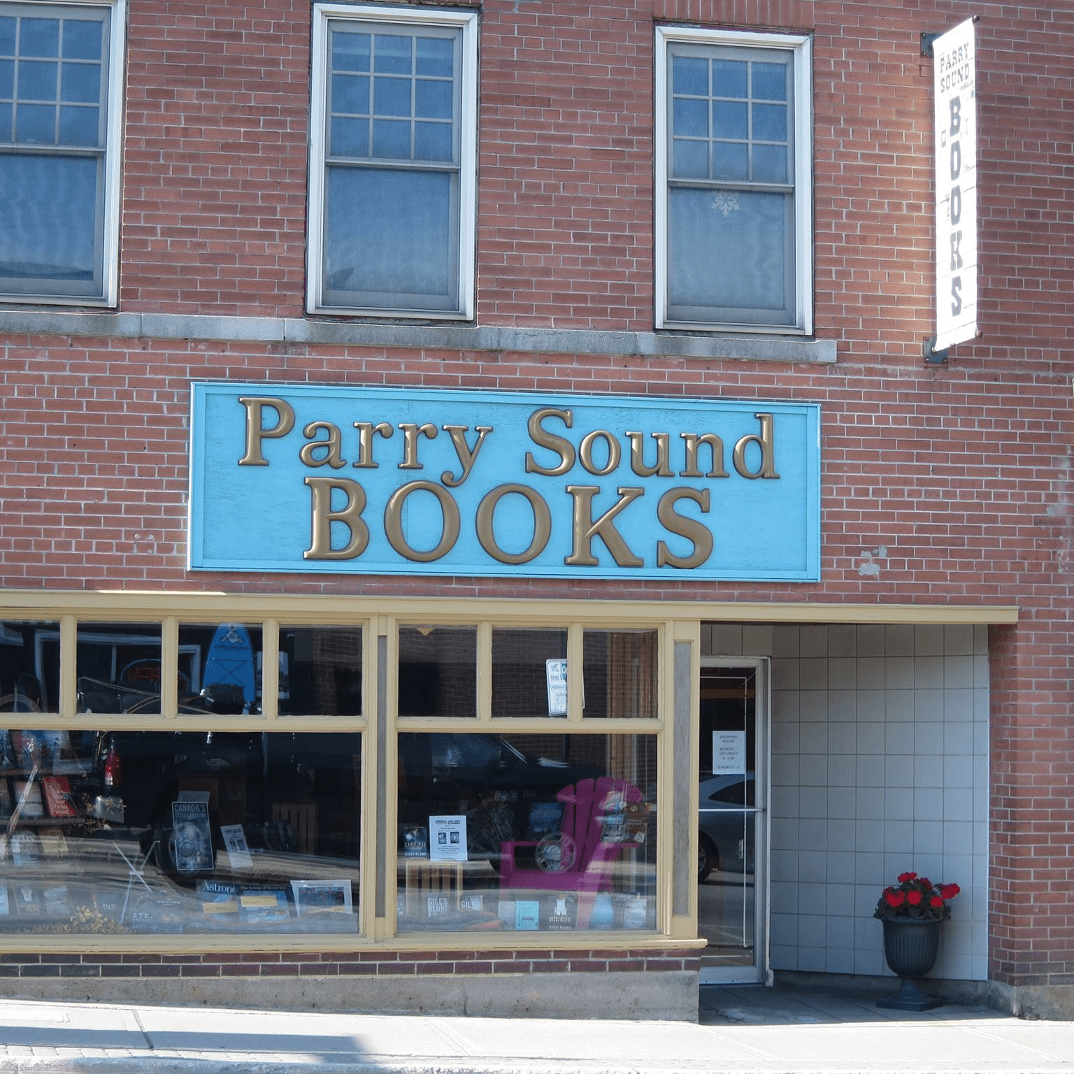 outside of the Parry Sound Books store