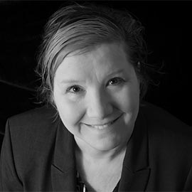tanis macdonald headshot